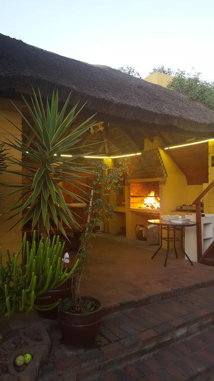 Natalie Guesthouse Bloubergstrand Eksteriør bilde