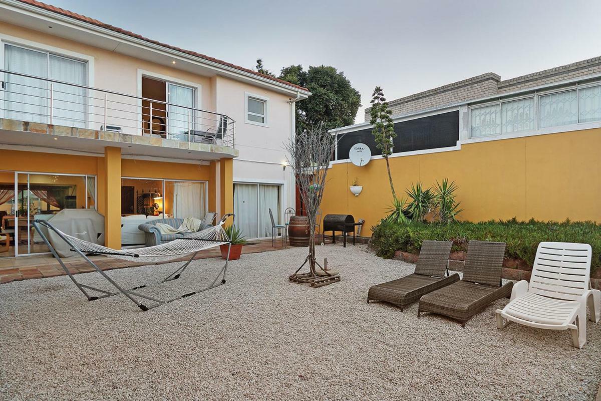 Natalie Guesthouse Bloubergstrand Eksteriør bilde