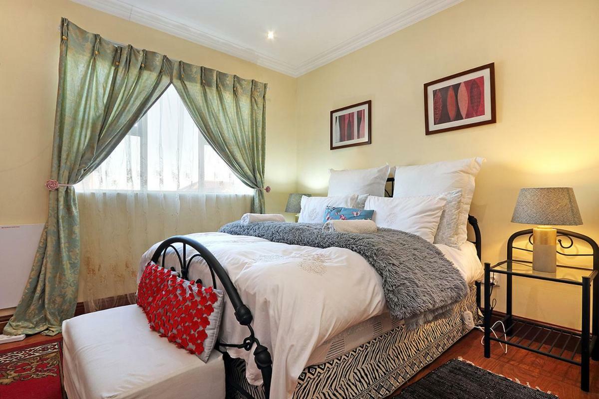Natalie Guesthouse Bloubergstrand Eksteriør bilde