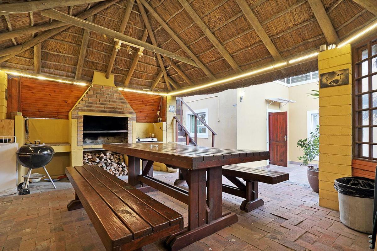 Natalie Guesthouse Bloubergstrand Eksteriør bilde